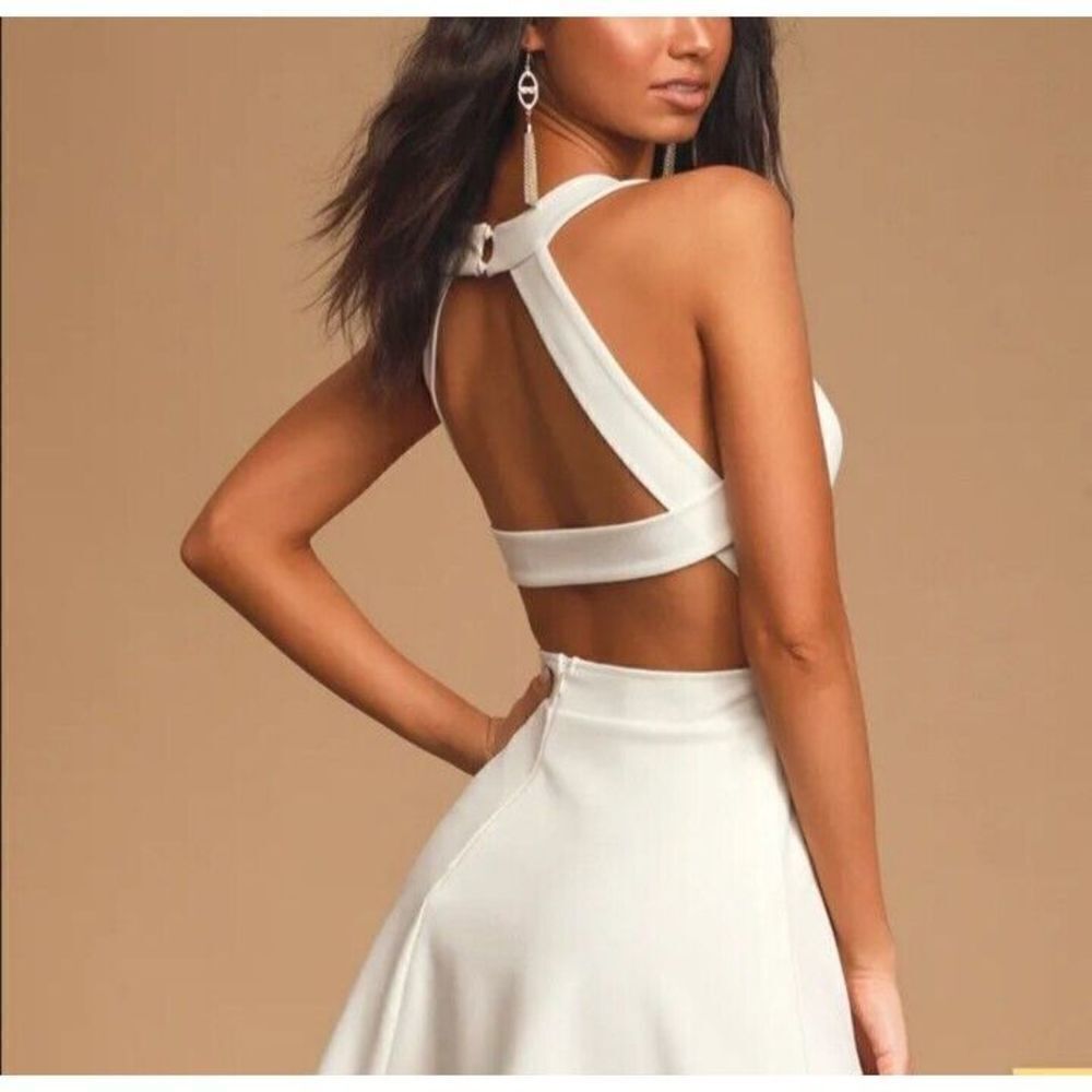 Lulus Keep Coming Back White Backless Skater Dress Small‎